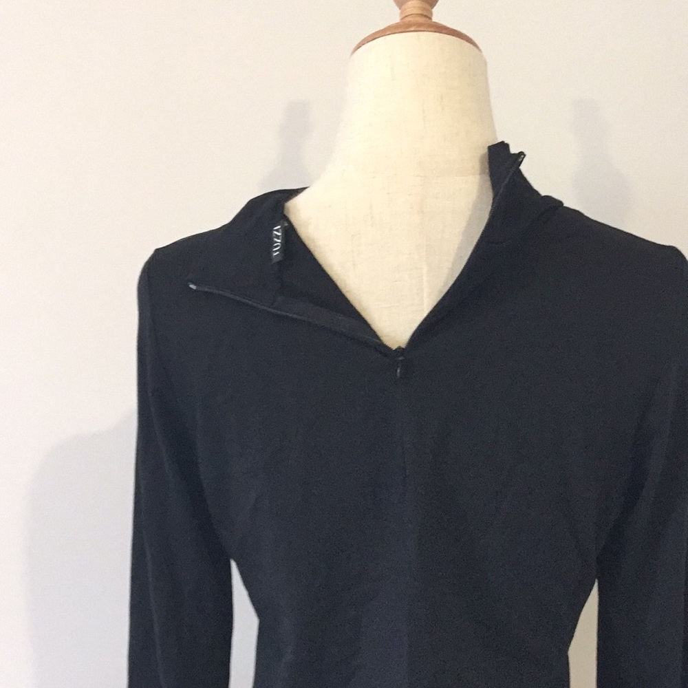 🌟🌟 HOST PICK 🌟🌟Tuzzi black detailed high neck top - Picture 7 of 7